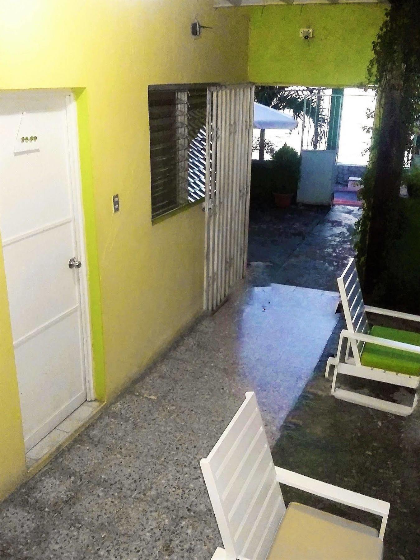 Green World Hotel Flores Esterno foto